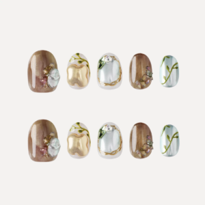 Short round press-on nail set with green, gold and translucent designs